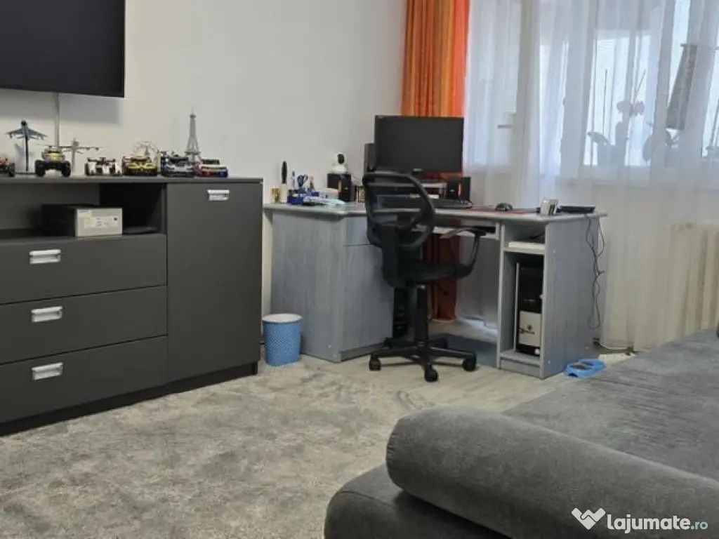 Apartament 2 camere, decomandat – in Deva, zona Balcescu 