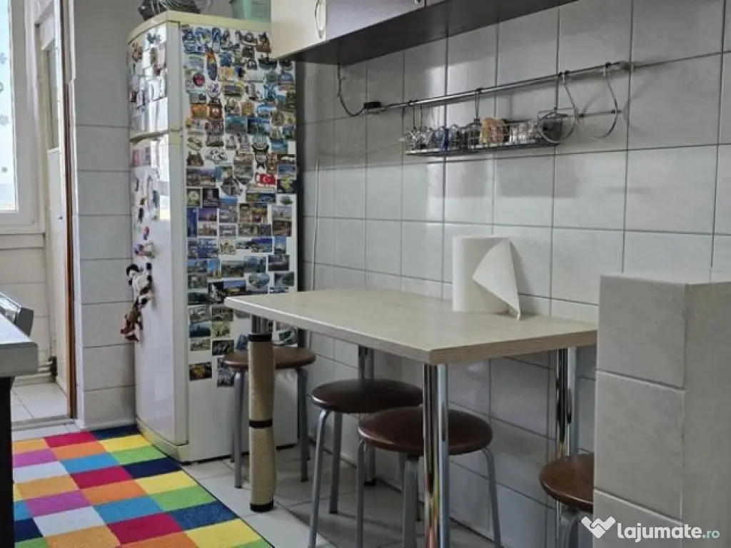 Apartament 2 camere, decomandat – in Deva, zona Balcescu 