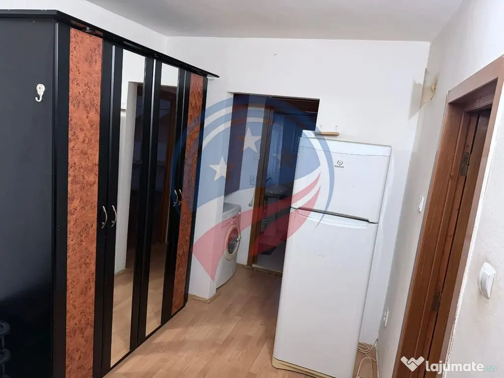 Apartament de închiriat central 