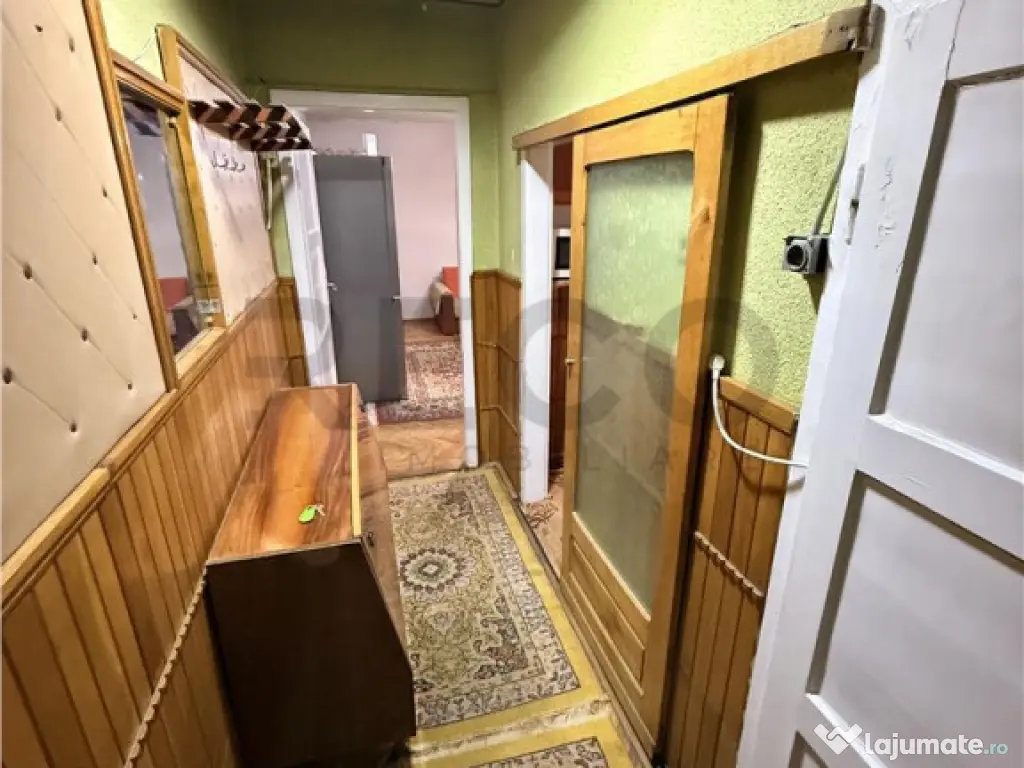 Apartament Ultracentral , Complet Mobilat Utilat si cu Boxa 