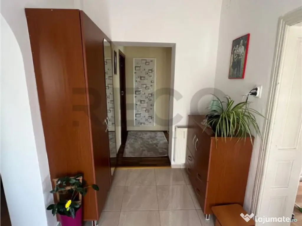 RECO Casa frumoasa la sosea SALARD