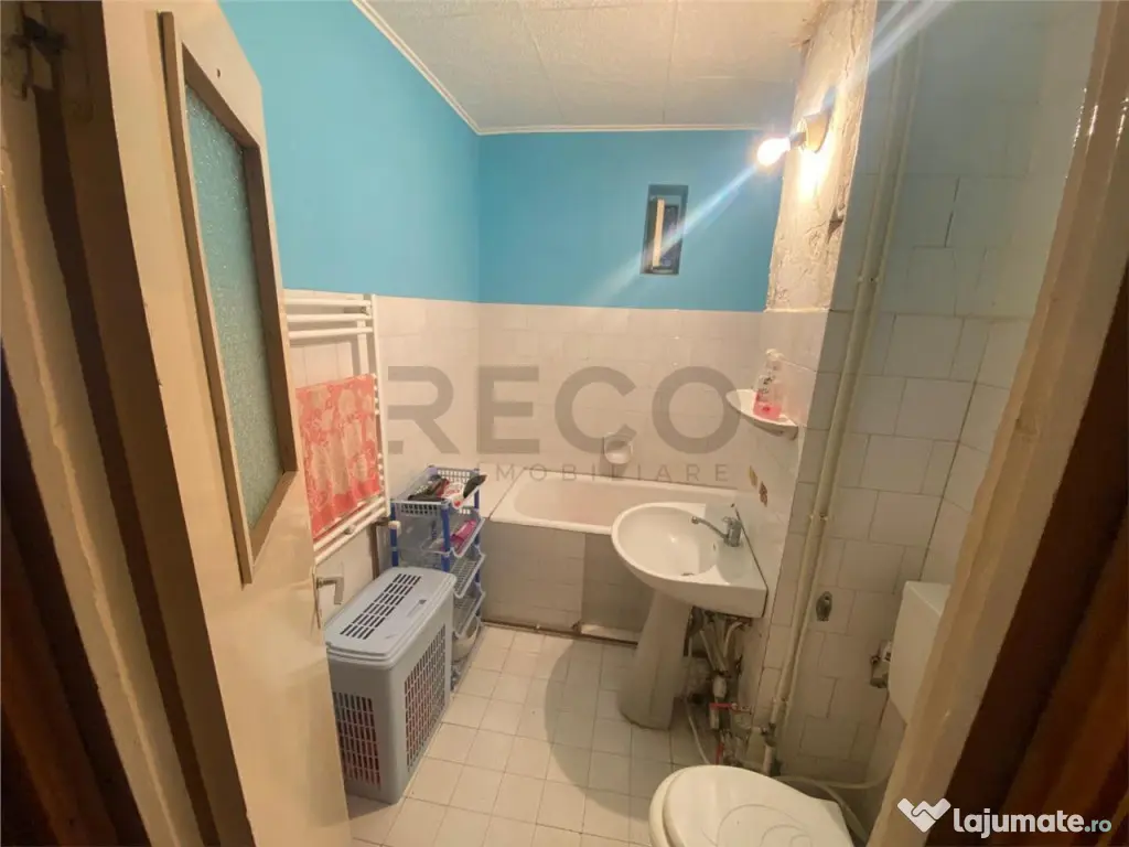 RECO apartament 42mp util Marghita-Zona Centrala 