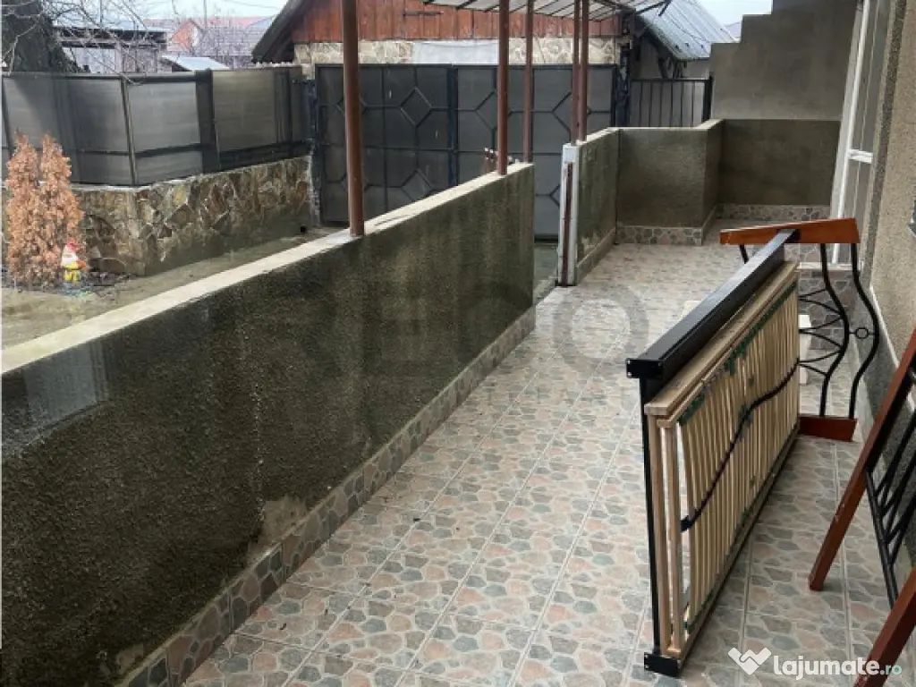 RECO - CASA Santandrei, teren 988 GARAJ CASA VECHE 