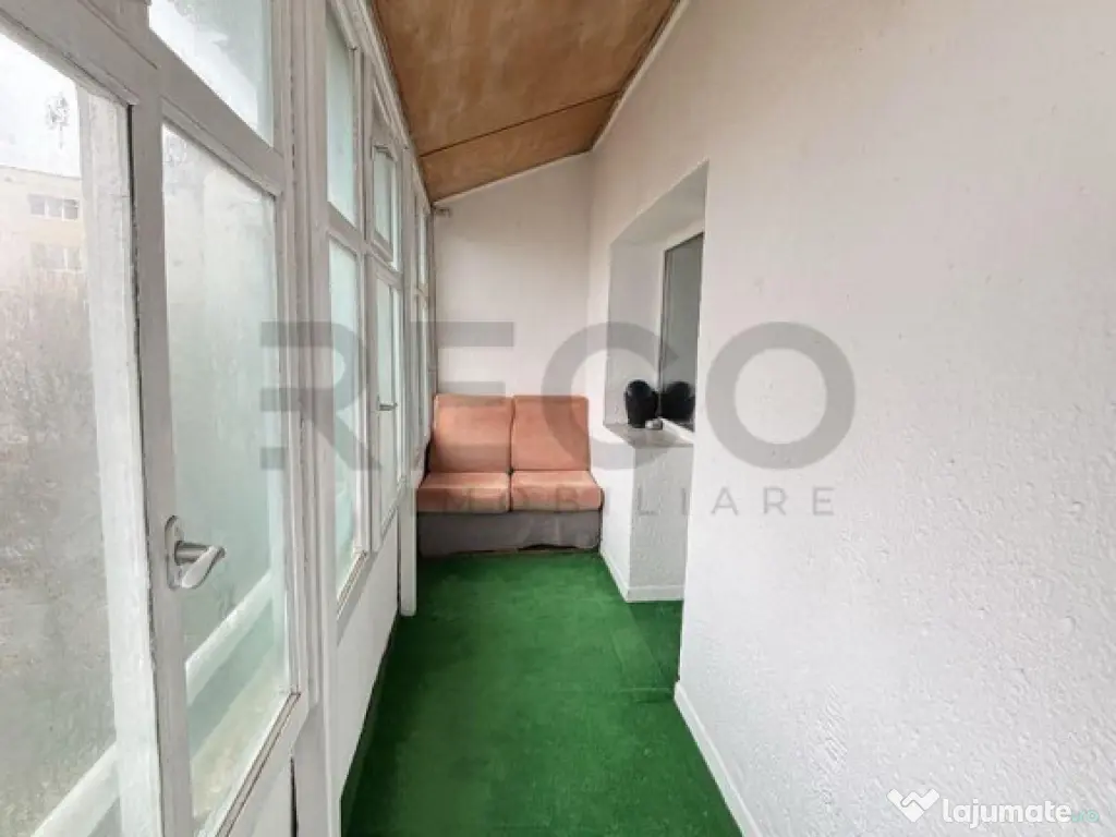 Vand apartament Apartament cu 2 camere de - Centru, Zalau ( 