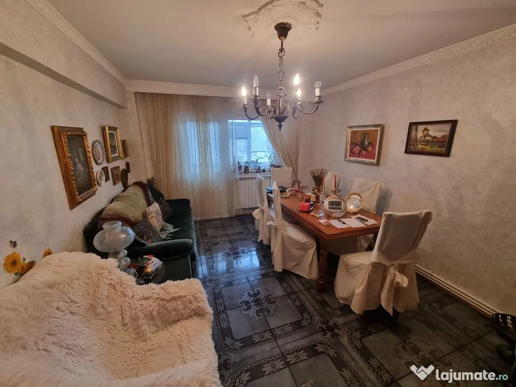 Faleza nord unirii-apartament 4 camere decomandat 