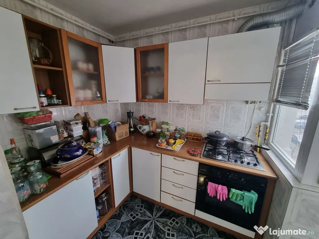 Faleza nord unirii-apartament 4 camere decomandat 