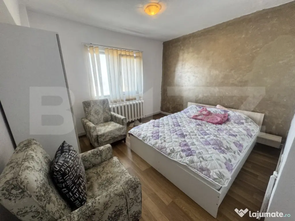 Apartament de vânzare zona Bradet 
