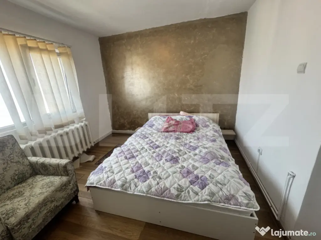Apartament de vânzare zona Bradet 