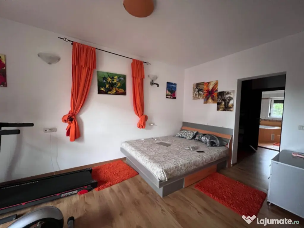 Pipera - Vilă duplex 6 camere și 4 băi 