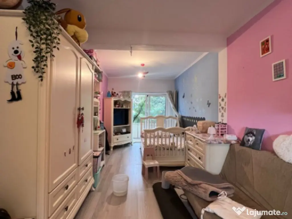 Pipera - Vilă duplex 6 camere și 4 băi 