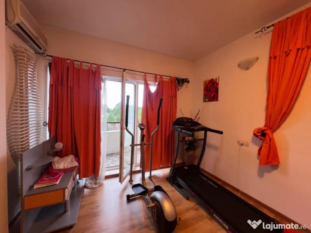 Pipera - Vilă duplex 6 camere și 4 băi 