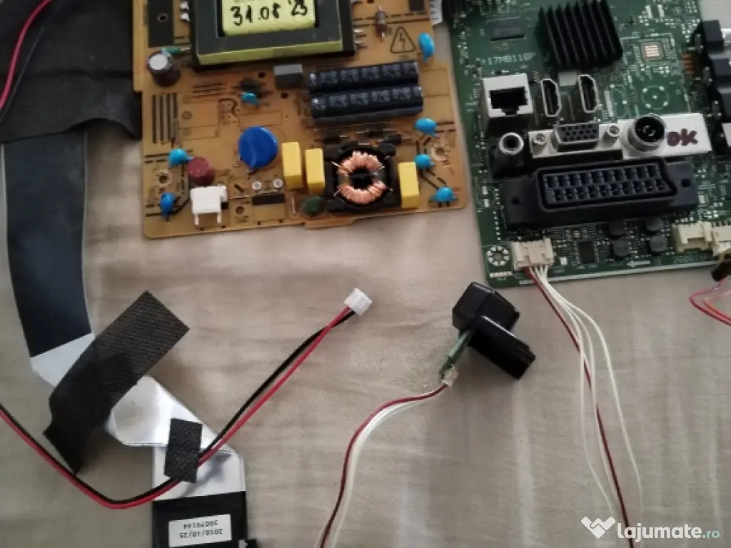 dezmembrez TV Horizon 32" cu 17ips62 