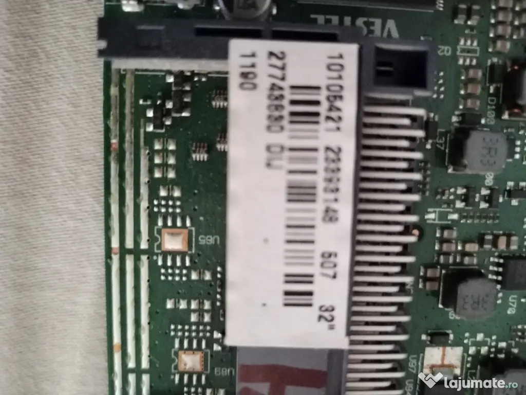 dezmembrez TV Horizon 32" cu 17ips62 