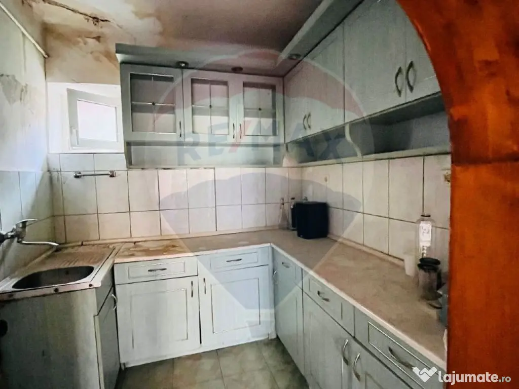 Casă / Vilă cu 4 camere de vânzare Santandrei 