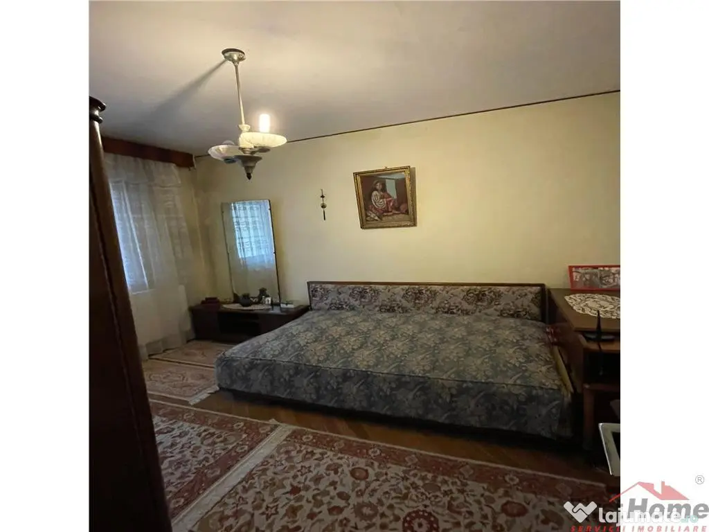 Apartament cu 3 camere, 74mp, etaj 1 , zona Centrala 
