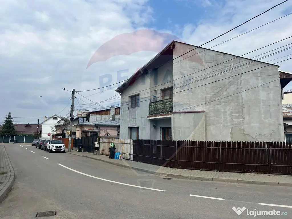 Casă 3 camere str Contemporanului 