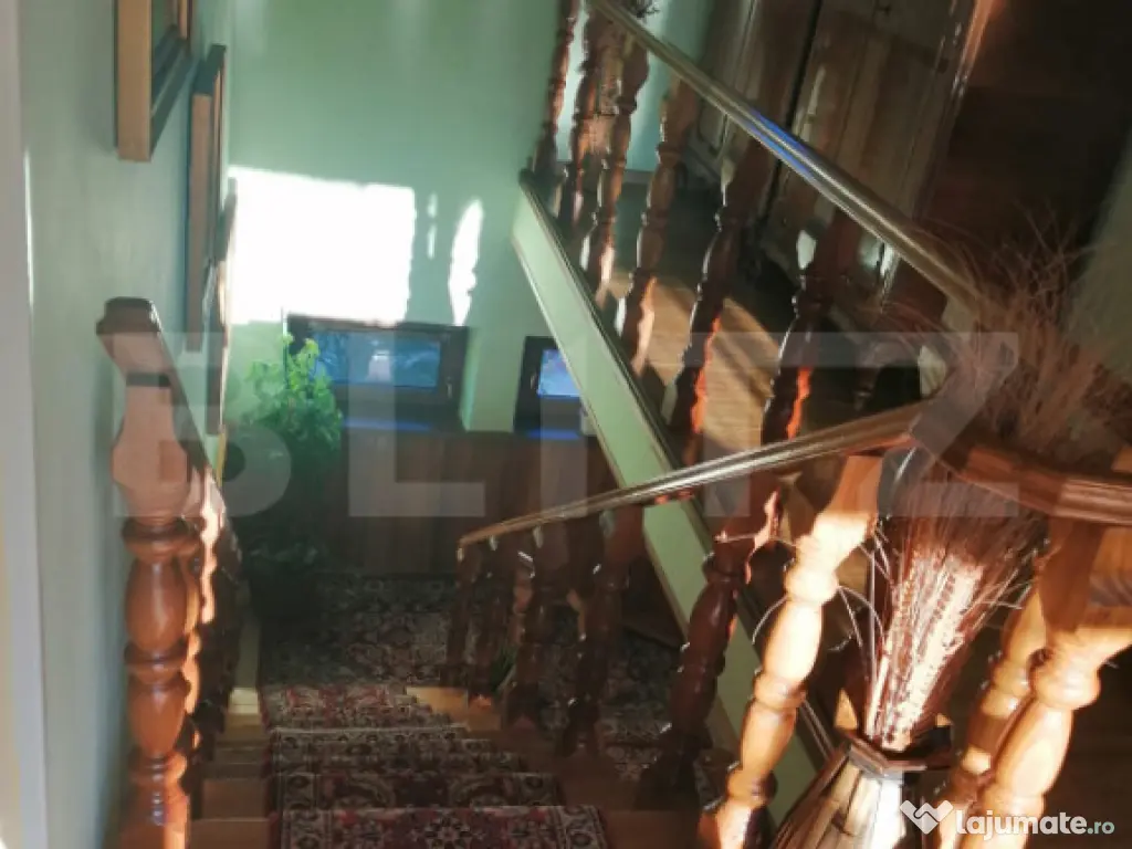 Casă cochetă cu design modern și grădină superbă în G 