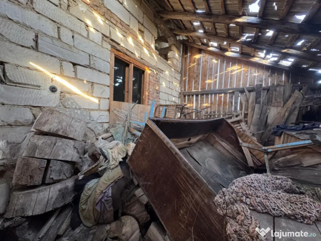 Casă Asuaju de Sus, 47 ari teren, investiție, necesită re