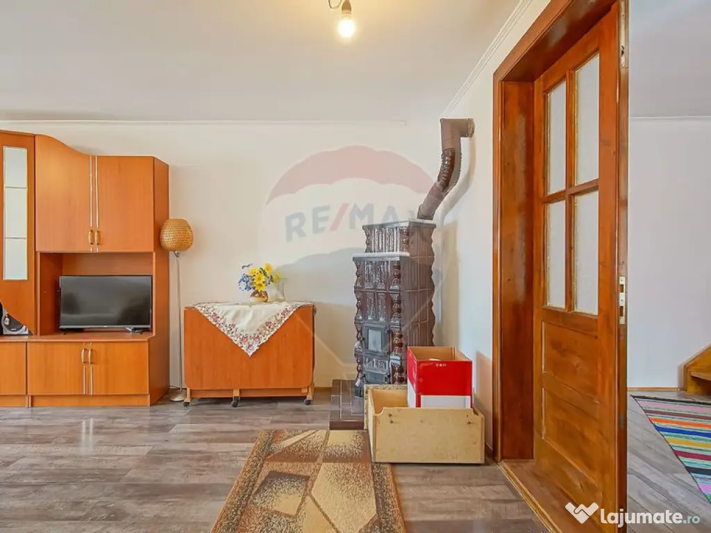 Casă autentică cu teren de 1310 mp, liniște și acces ... 