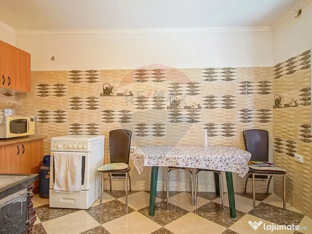 Casă autentică cu teren de 1310 mp, liniște și acces ... 