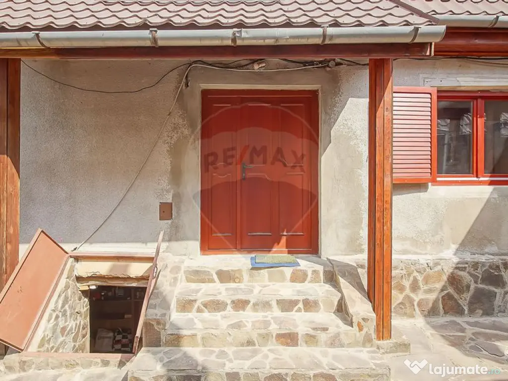 Casă autentică cu teren de 1310 mp, liniște și acces ... 