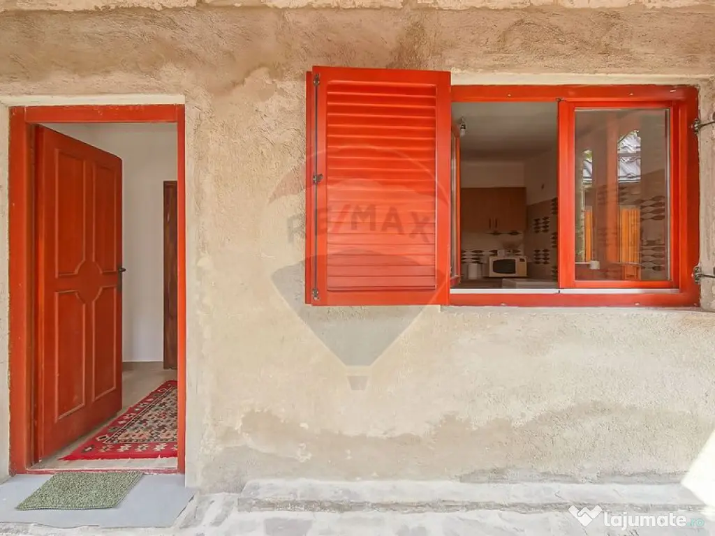 Casă autentică cu teren de 1310 mp, liniște și acces ... 