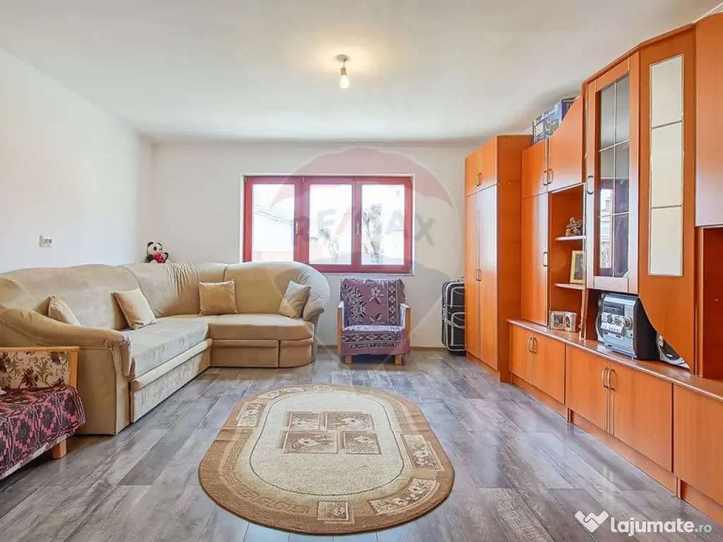 Casă autentică cu teren de 1310 mp, liniște și acces ... 