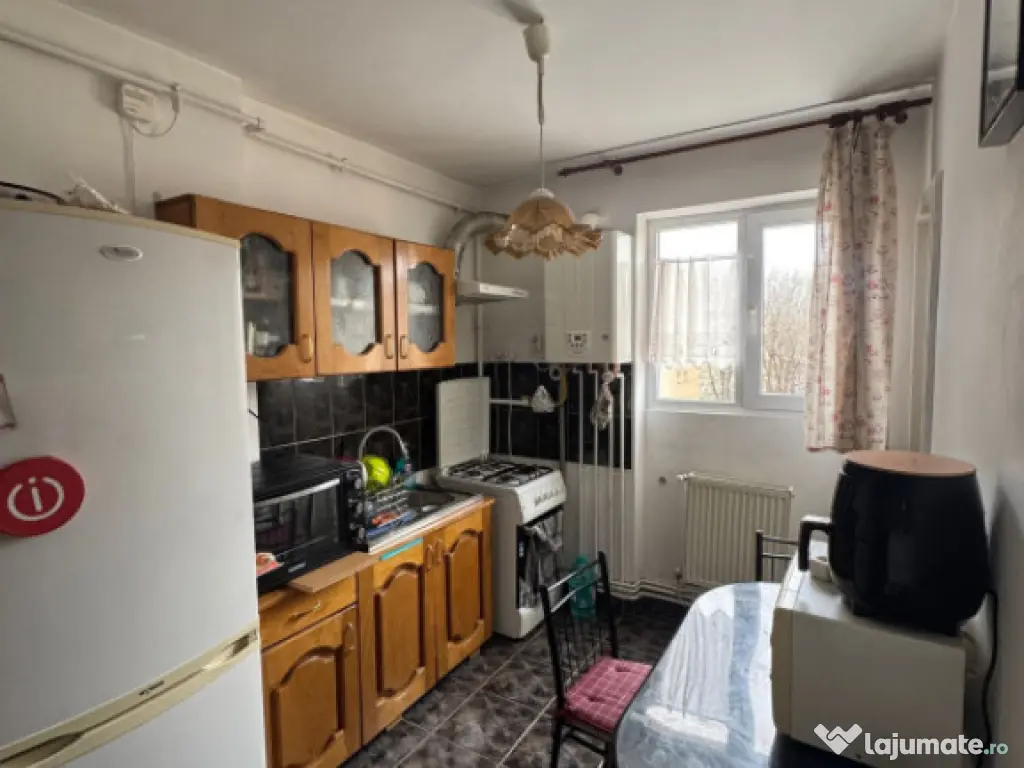 Apartament 3 camere, 54 mp utili, zona Ultracentral