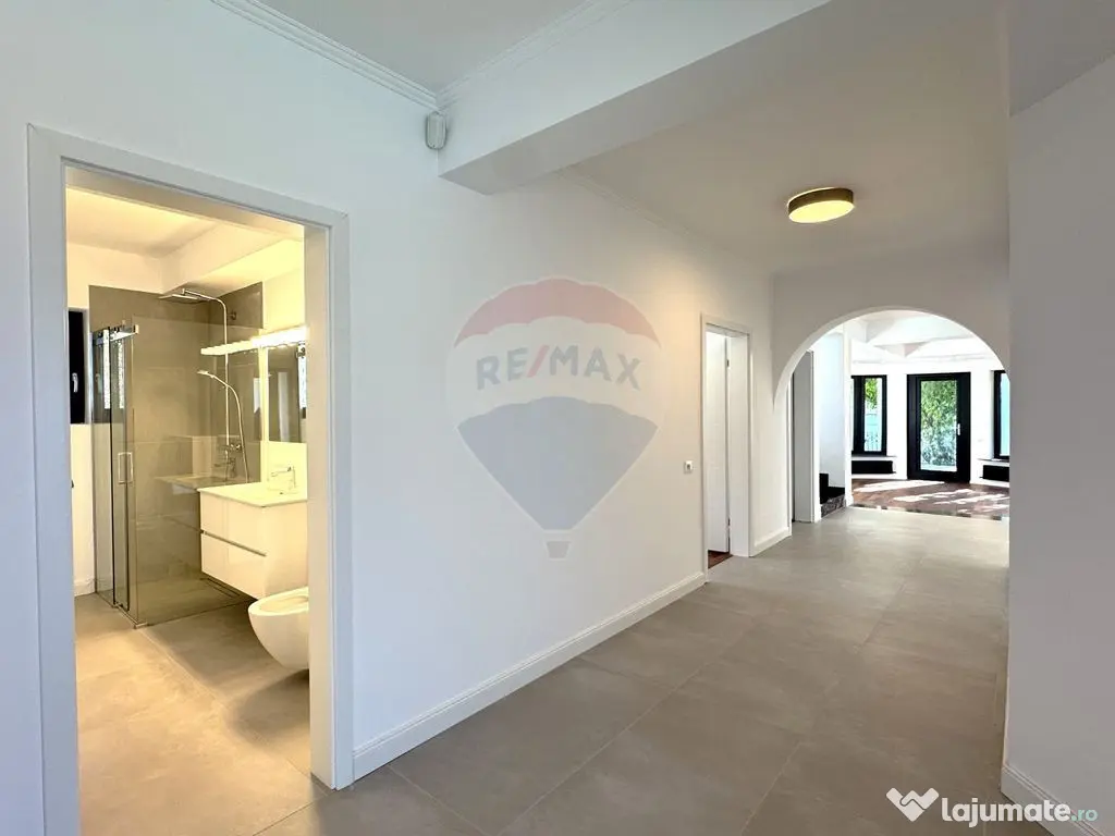 Vila individuala, 7 camere, 2 garaje, curte - Pipera, Cor... 