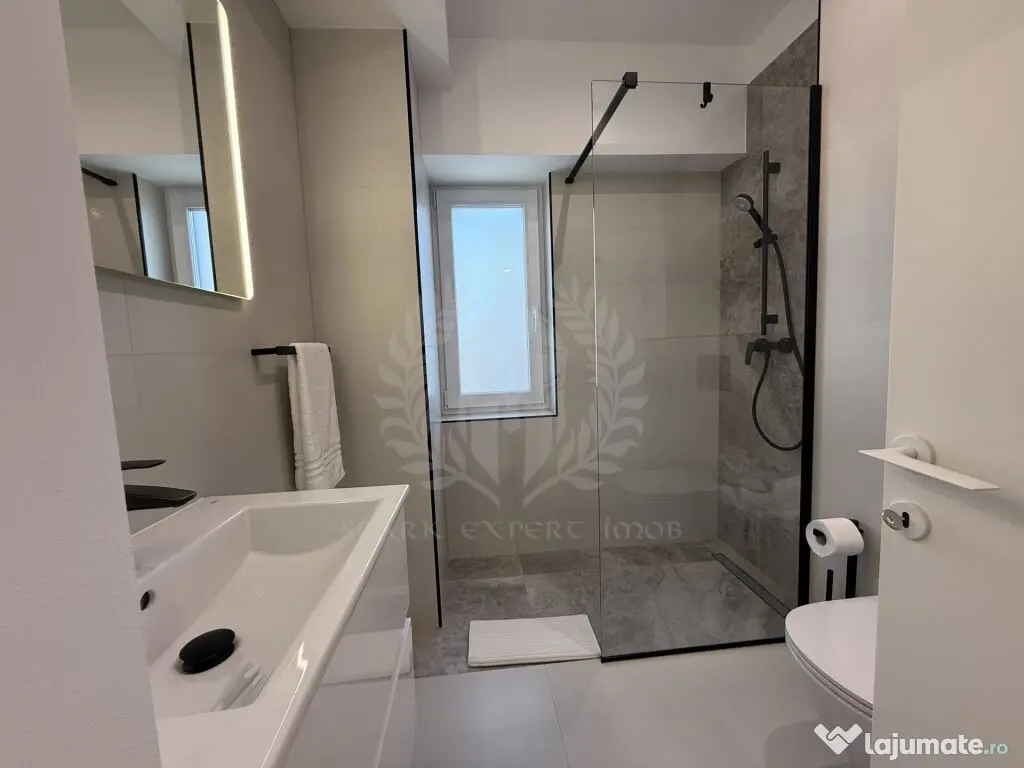 Apartament 3 camere, prima închiriere, ultracentral/ 