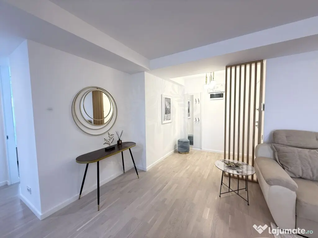 Apartament 3 camere, prima închiriere, ultracentral/ 