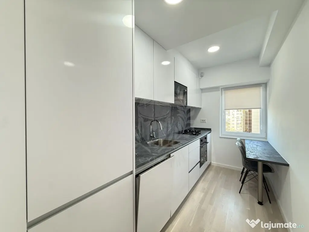 Apartament 3 camere, prima închiriere, ultracentral/ 