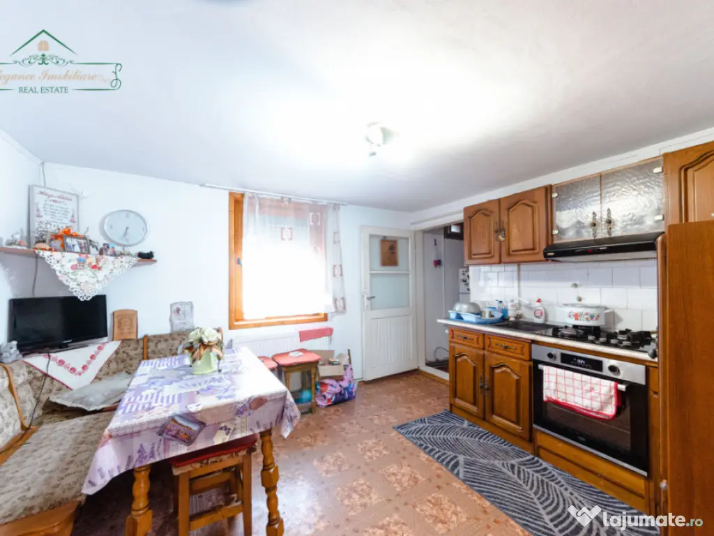 Casă cu 3 camere și teren de 572 m2, zona Gai, Arad 