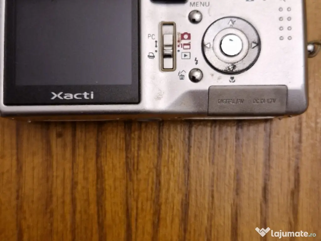 Aparat foto digital Xacti 