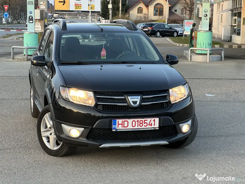 Dacia Sandero Stepway*benzina*clima*2016 luna 06*navi*factura*euro 6! 