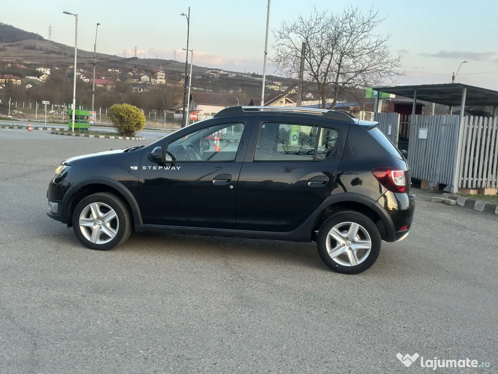 Dacia Sandero Stepway*benzina*clima*2016 luna 06*navi*factura*euro 6! 