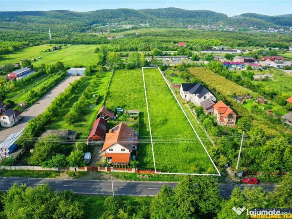 Teren intravilan, pe 3.800 mp, cu vedere frumoasa, Sfantu G
