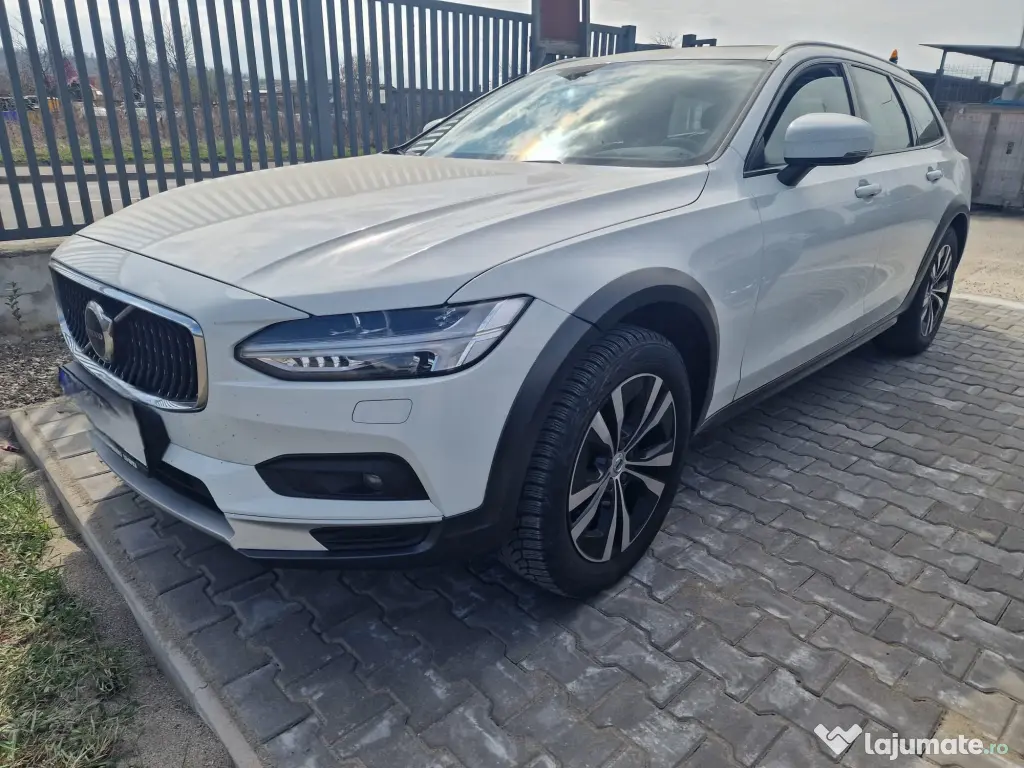 Volvo V90 Cross Country B5 4x4 