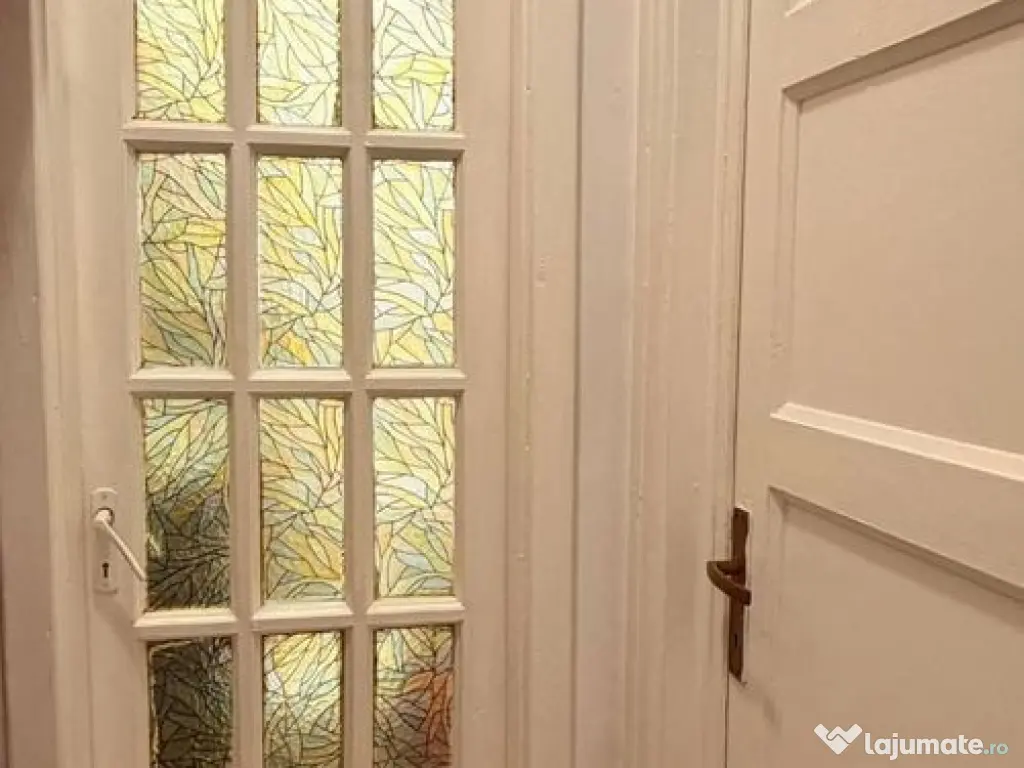 Garsonieră ultracentrală Constanța, etaj 1, mobilată 