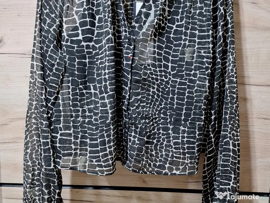 Haine dama, noi, cu eticheta.Tommy si Calvin Klein