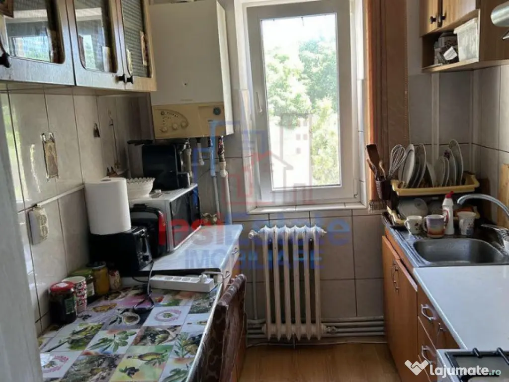 Apartament 3 camere Pacurari 