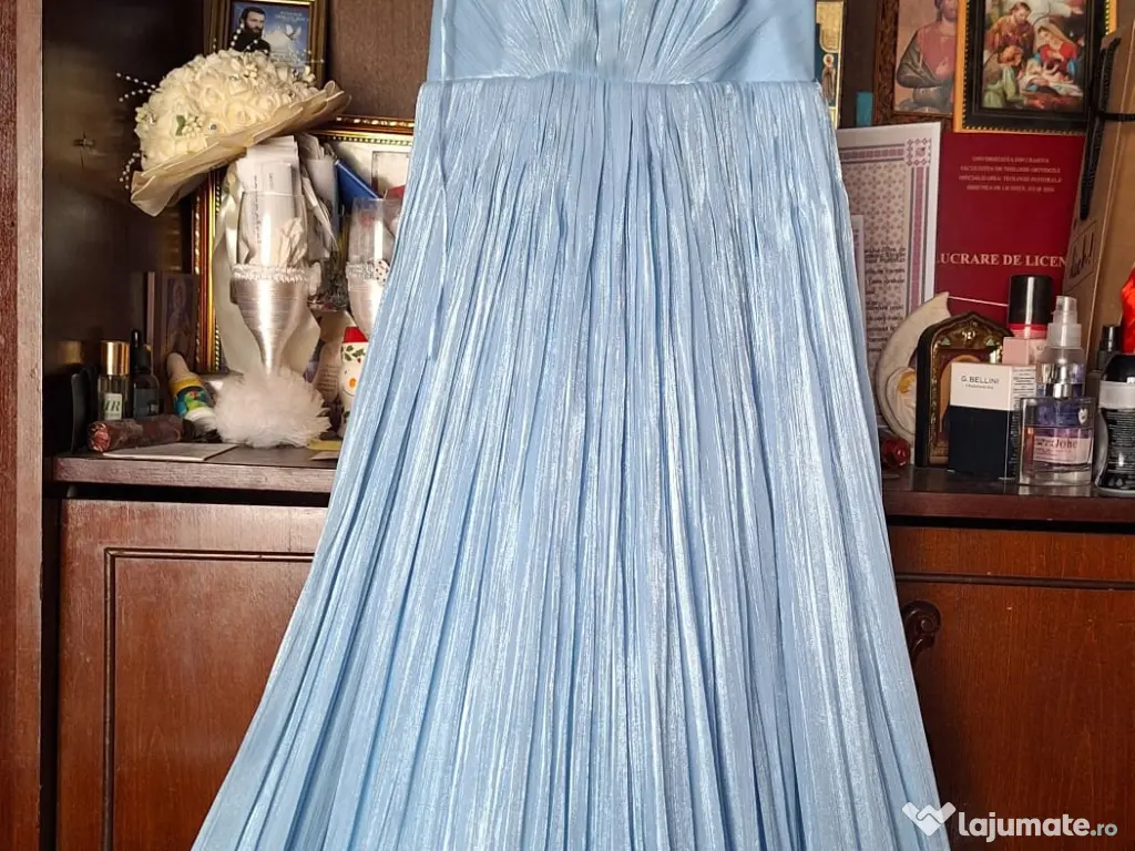 Vând rochie de seară 