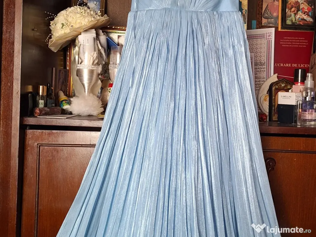 Vând rochie de seară 