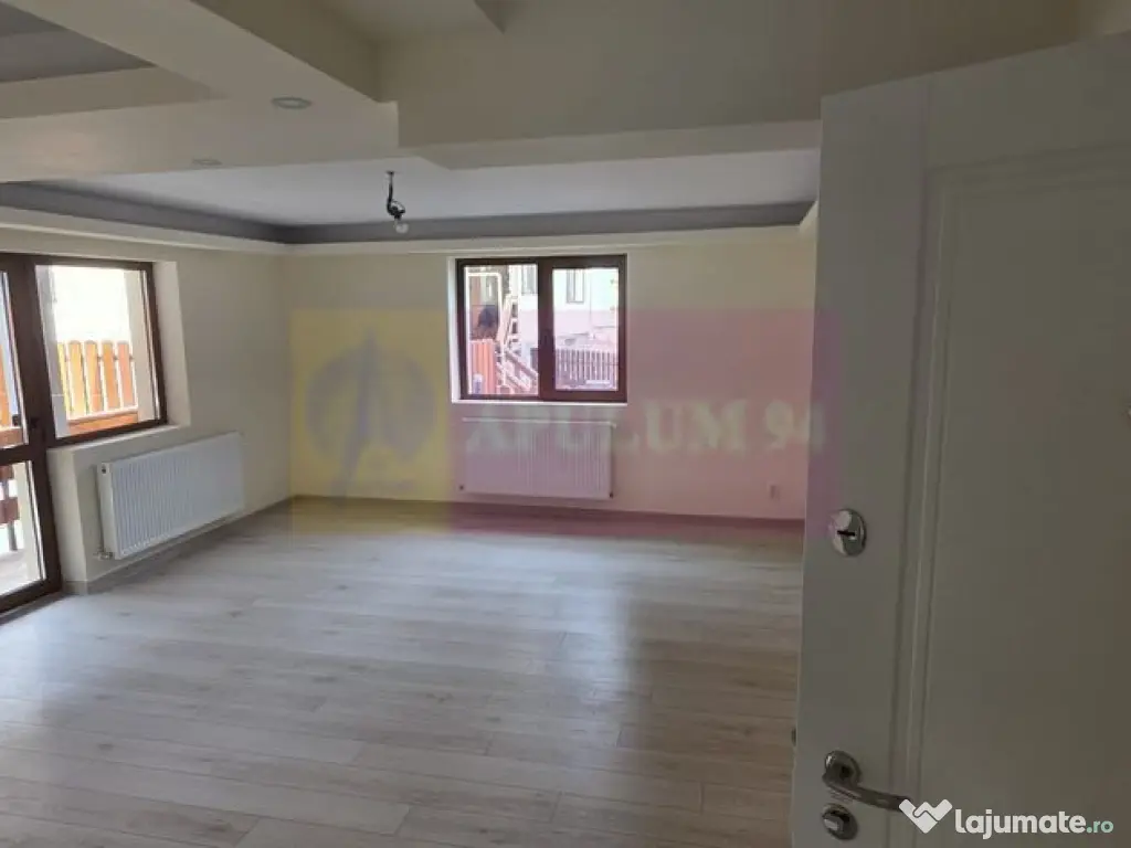 Apartament 2 camere, parter, de vanzare in Busteni 