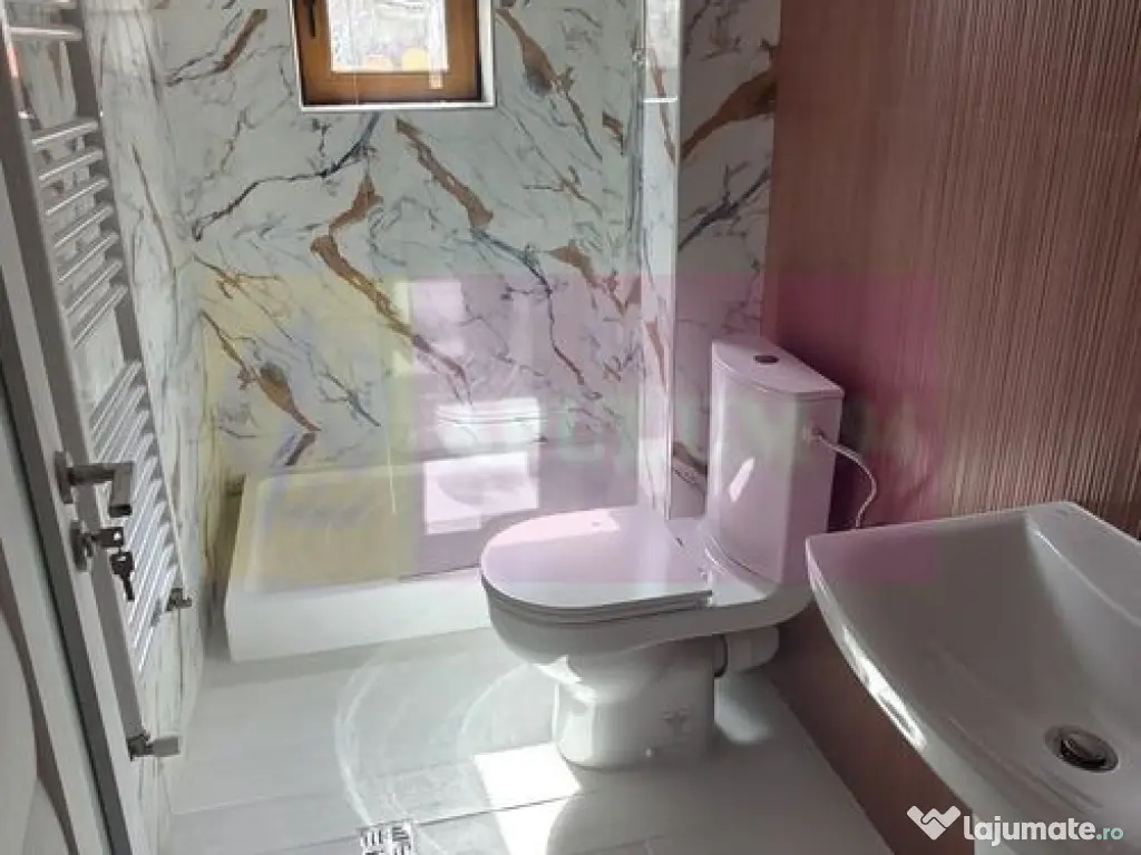 Apartament 2 camere, parter, de vanzare in Busteni 