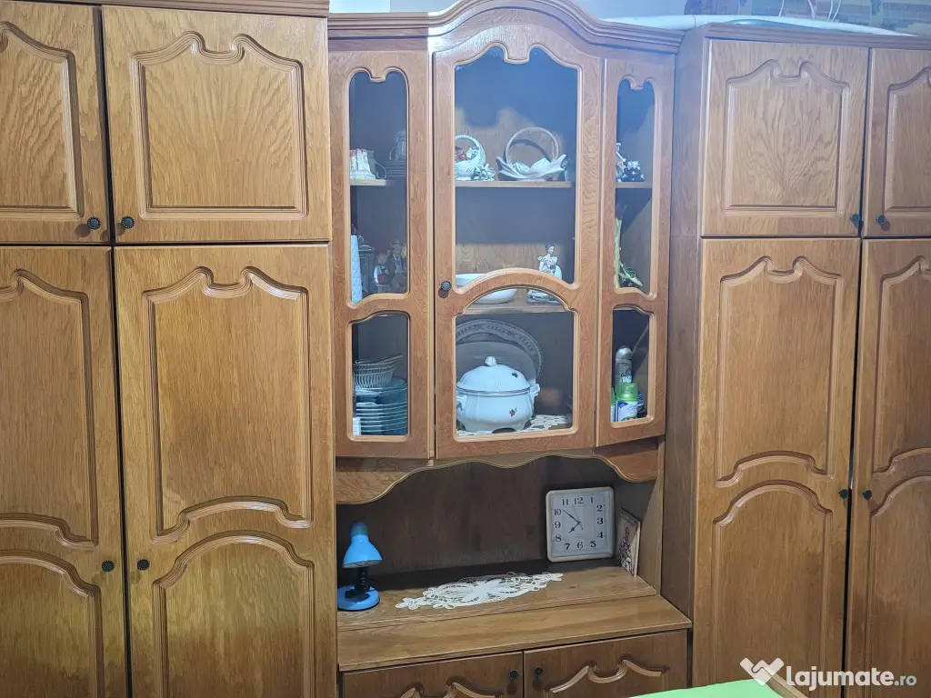 Mobilă lemn masiv- living 