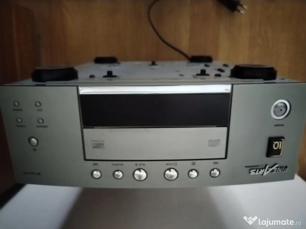 CD player Fine Arts Grundig deck