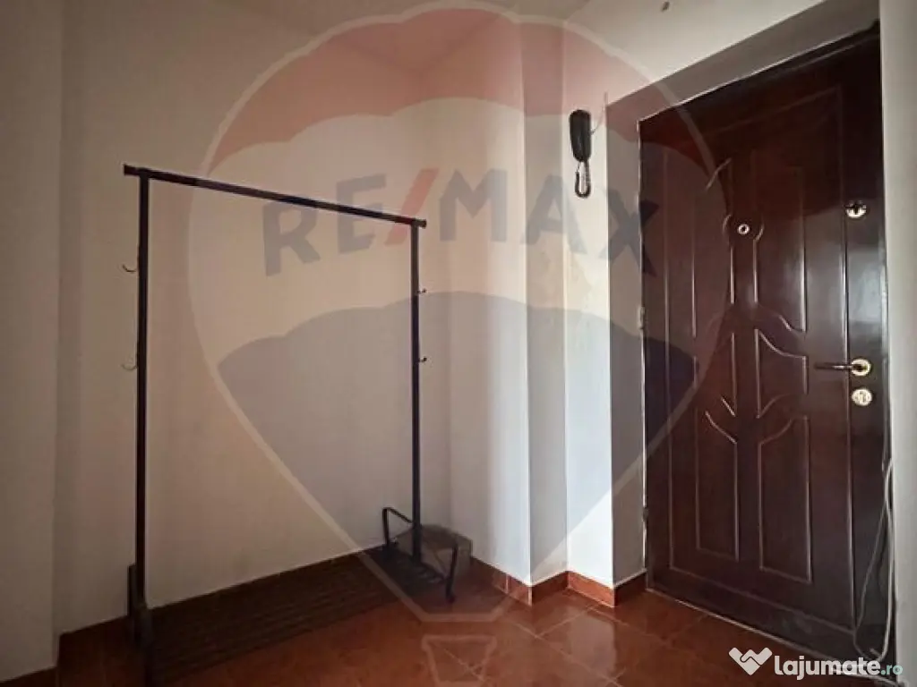 Vanzare Apartament 2 camere zona Muncii Panorama Arena Na...