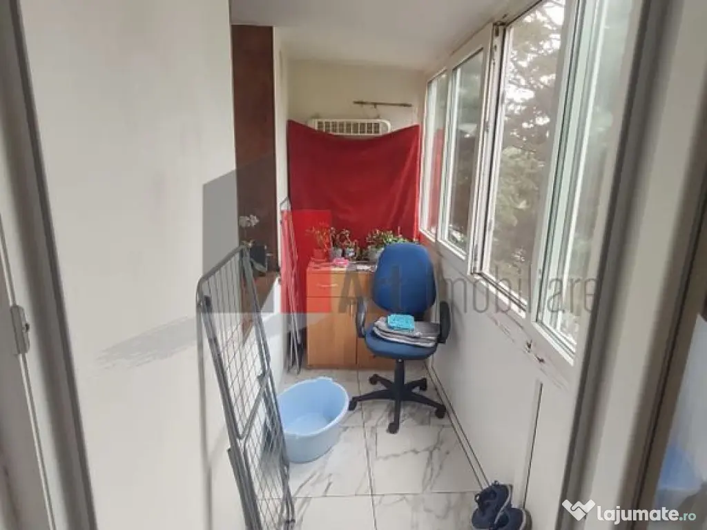 Vânzare apartament 3 camere Piața Sudului - Secuilor 