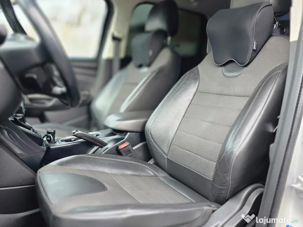 Ford Kuga din 2016, motor 2.0 TDCI, 150 CP, 4x4 Intelligent AWD 